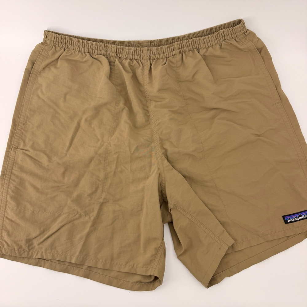 Patagonia Baggies Shorts Mens L Tan Khaki 5 Inch Inseam Nylon Mesh Lined 9766